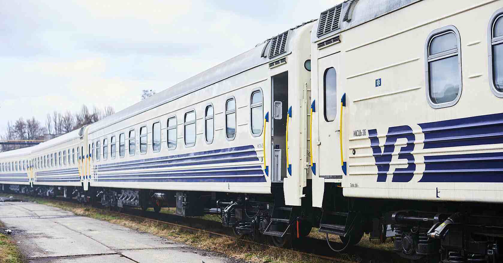 В УЗ попередили про затримку потягів через негоду: список рейсів В УЗ попередили про затримку потягів через негоду: список рейсів