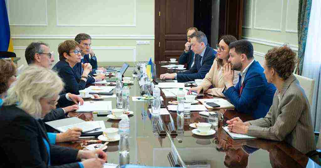 У Мінекономіки хочуть навчати жінок професіям, які вважалися “чоловічими” У Мінекономіки хочуть навчати жінок професіям, які вважалися “чоловічими”