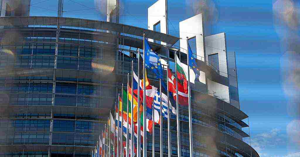 В країнах Євросоюзу почалися вибори до Європейського парламенту