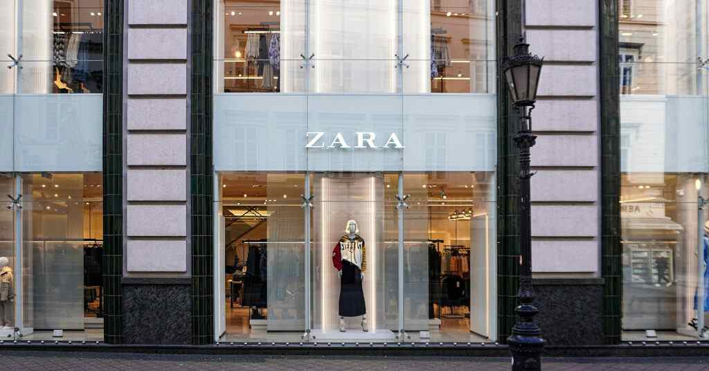 FT: Магазини Zara та Bershka працюють в РФ, але під іншими вивісками