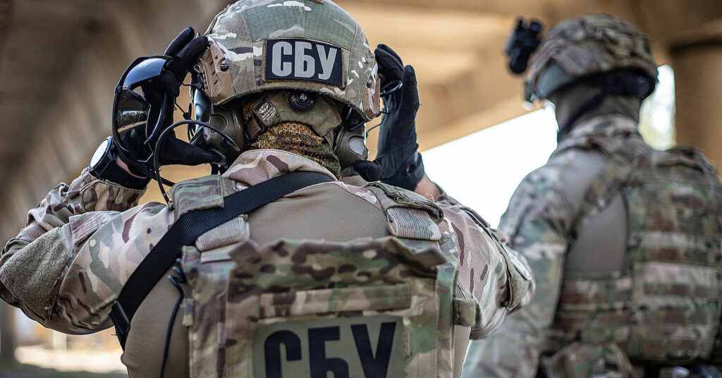 СБУ та прокуратура проводять обшуки у детективів НАБУ через ймовірний зв’язок із РФ – ЗМІ