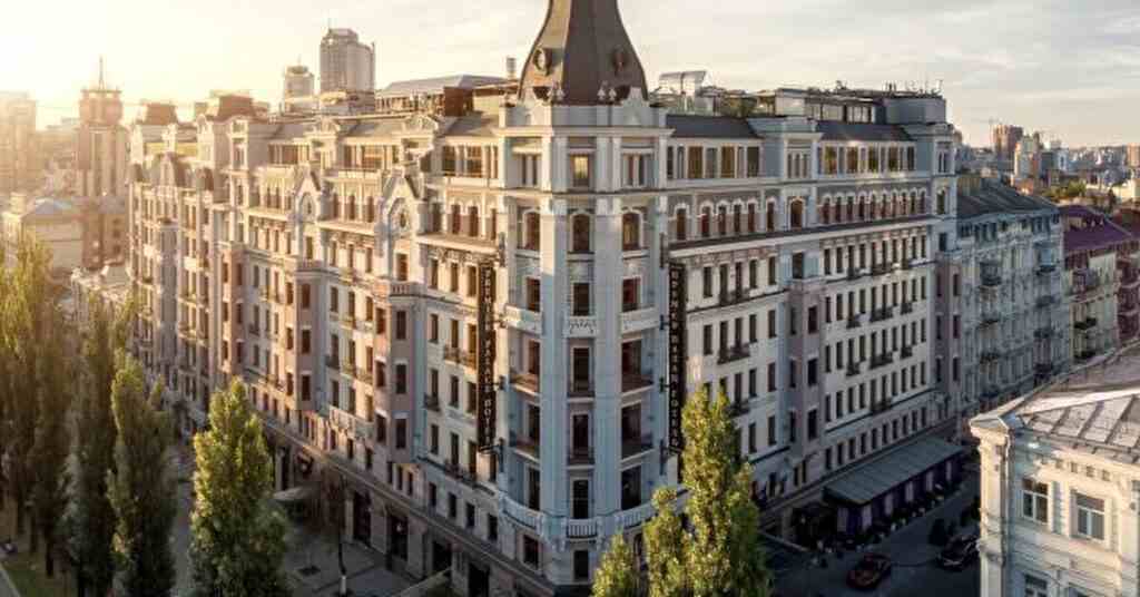 Власник казино у київському “Прем’єр-Палаці” пов’язаний із головою зовнішньої розвідки РФ – ЗМІ