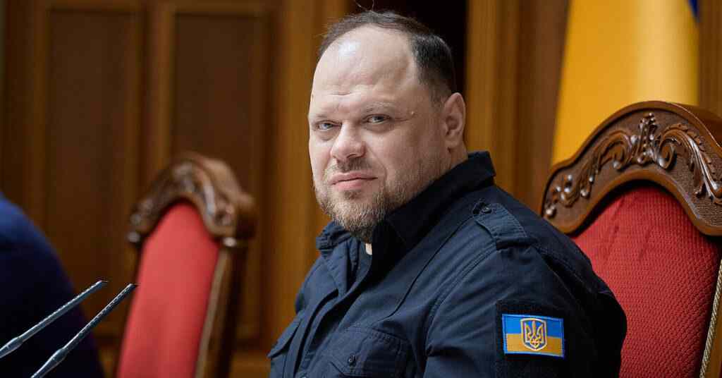 Спікер Ради підписав закон про НАБУ прямо під час засідання