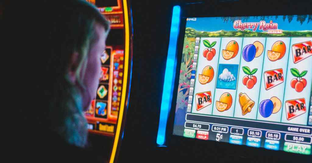 Гетманцев закликав гральний бізнес “схаменутися та сплатити податки”