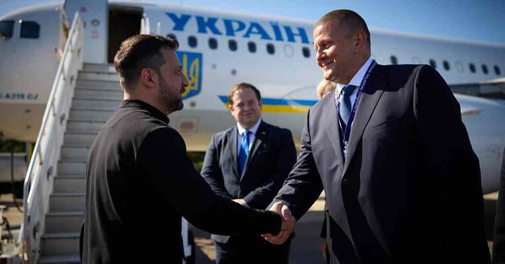 Зеленський чи Залужний: українці відповіли, кому найбільше довіряють