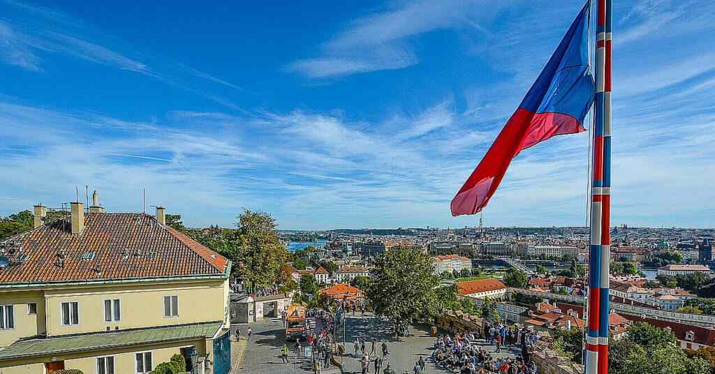 У розвідці Чехії назвали 2024 найскладнішим для безпеки країни через гібридні атаки РФ