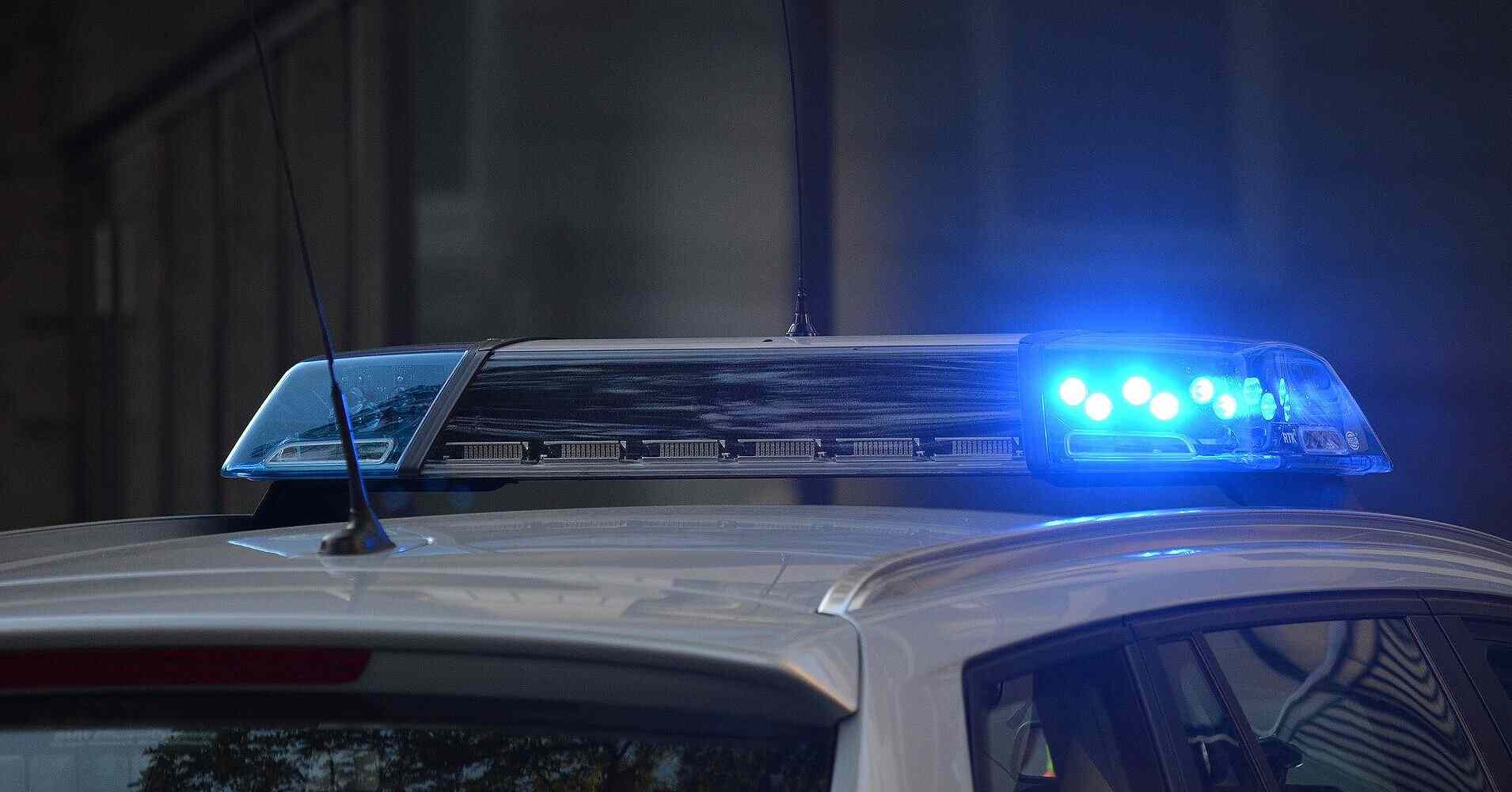 Підозрюваний у подвійному вбивстві застрелився під час перемовин з поліцією Підозрюваний у подвійному вбивстві застрелився під час перемовин з поліцією