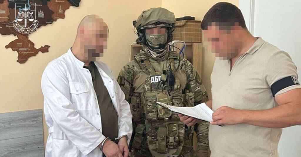 У Києві розкрили лікарів, які за гроші допомагали ухилянтам виїжджати за кордон