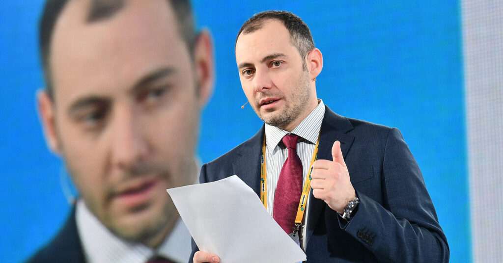 ДБР прийшло з обшуками до ексміністра інфраструктури Кубракова – джерело