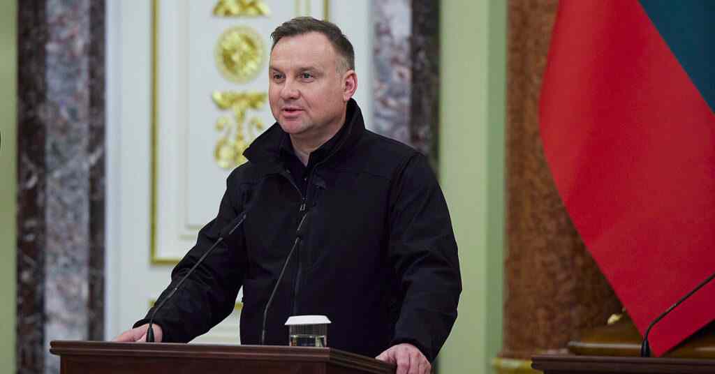 Дуда поскаржився, що союзники та Україна недостатньо цінують допомогу Польщі