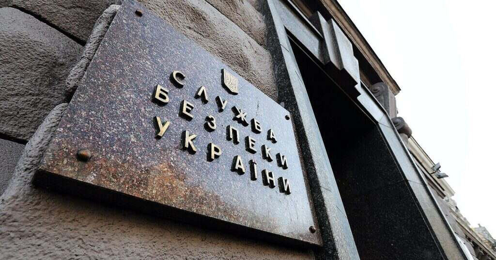 У Києві викрили масштабну схему продажів “тилових” військових посад