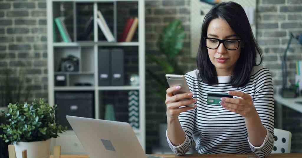 МВФ вимагає від України ухвалити закон про податок за продаж товарів на онлайн-платформах