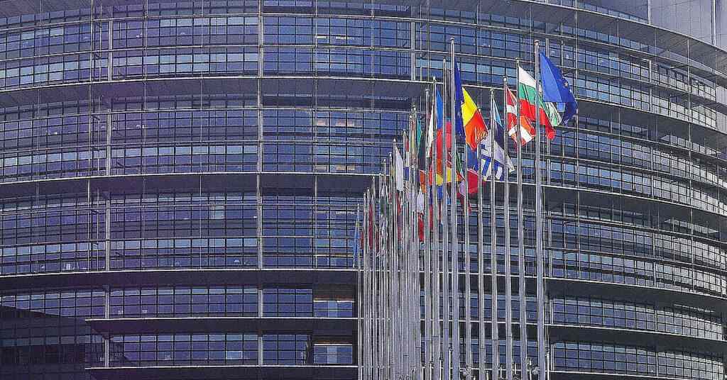 ЗМІ: у ЄС розглядають можливість закласти 100 млрд євро для України