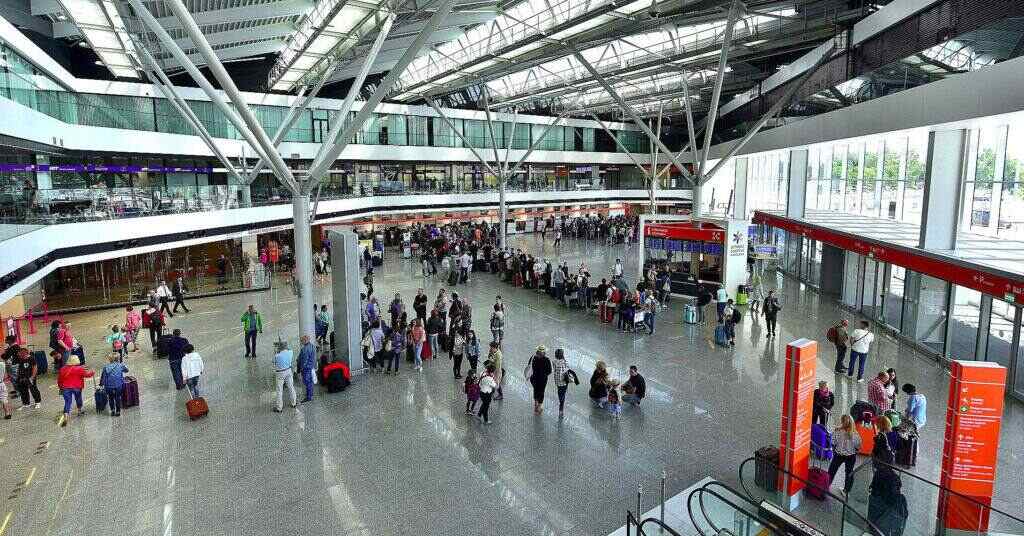 У Польщі стався серйозний збій системи управління повітряним рухом