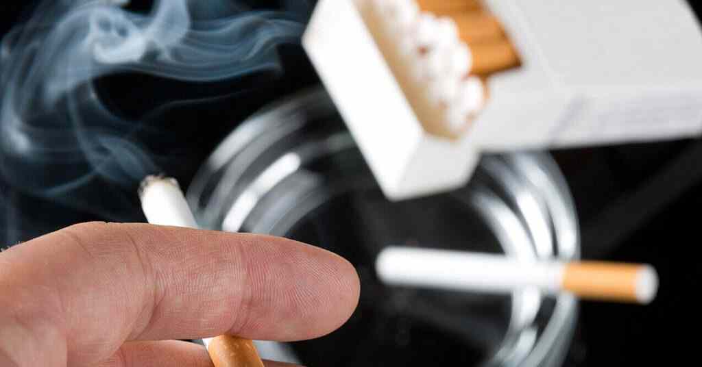 Кабмін затвердив новий вигляд упаковок з цигарками та пляшок з алкоголем