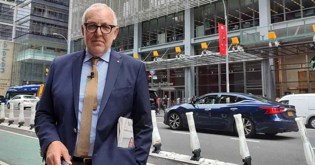 “Напад” на журналіста Макарова: поліція встановила, що він сам себе поранив