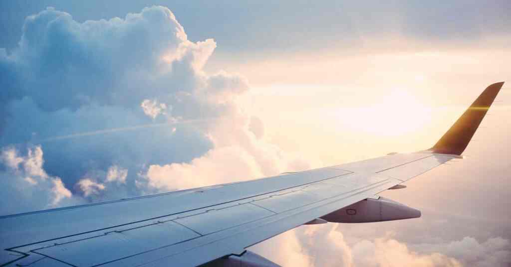 У РФ пасажирська авіація на межі краху – Служба зовнішньої розвідки