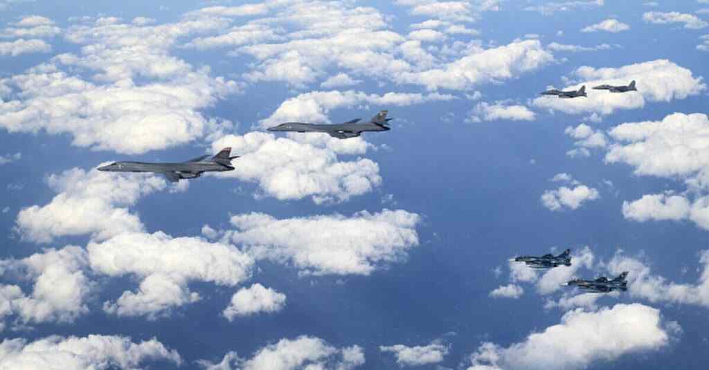 США, Японія та Південна Корея провели повітрянні навчання за участю стратегічної авіації