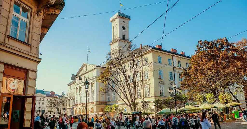 СБУ прийшла з обшуками у Львівську міську раду – джерела