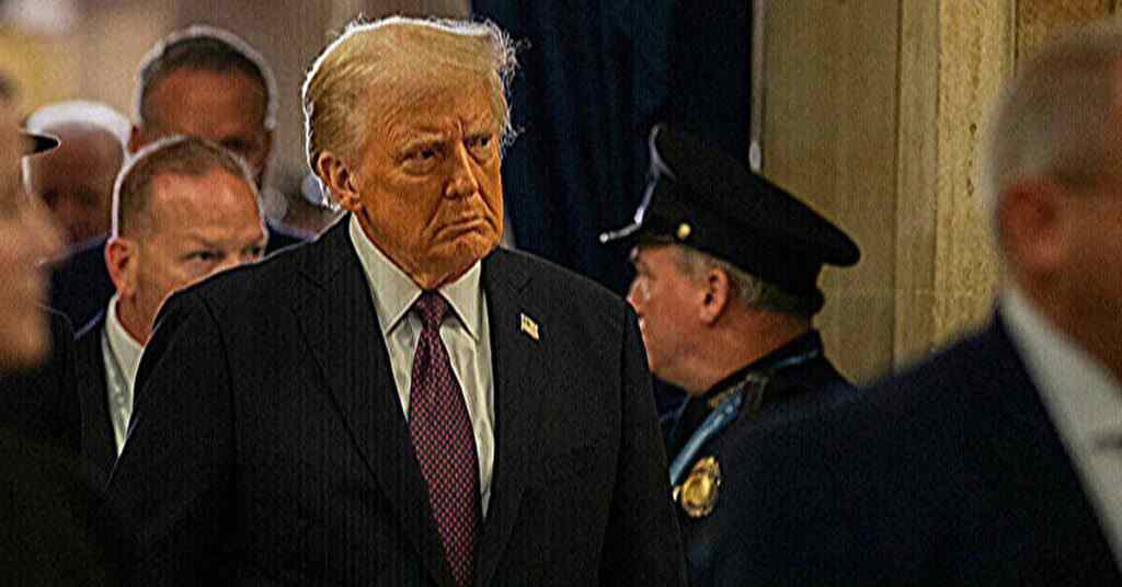 Трамп: США розглядають питання передачі ракет Patriot Україні