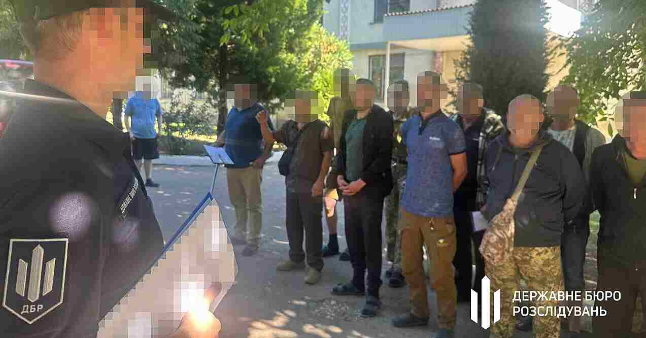 На Вінниччині затримали 5 військових, які відмовилися від служби після СЗЧ На Вінниччині затримали 5 військових, які відмовилися від служби після СЗЧ