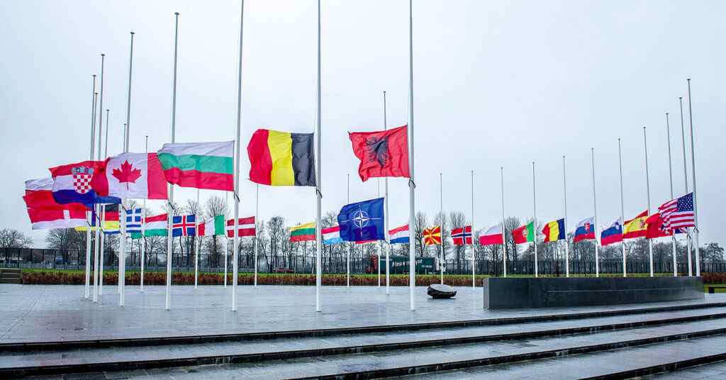 У збройних силах НАТО в Європі говорять про підтримку України на шляху до миру У збройних силах НАТО в Європі говорять про підтримку України на шляху до миру