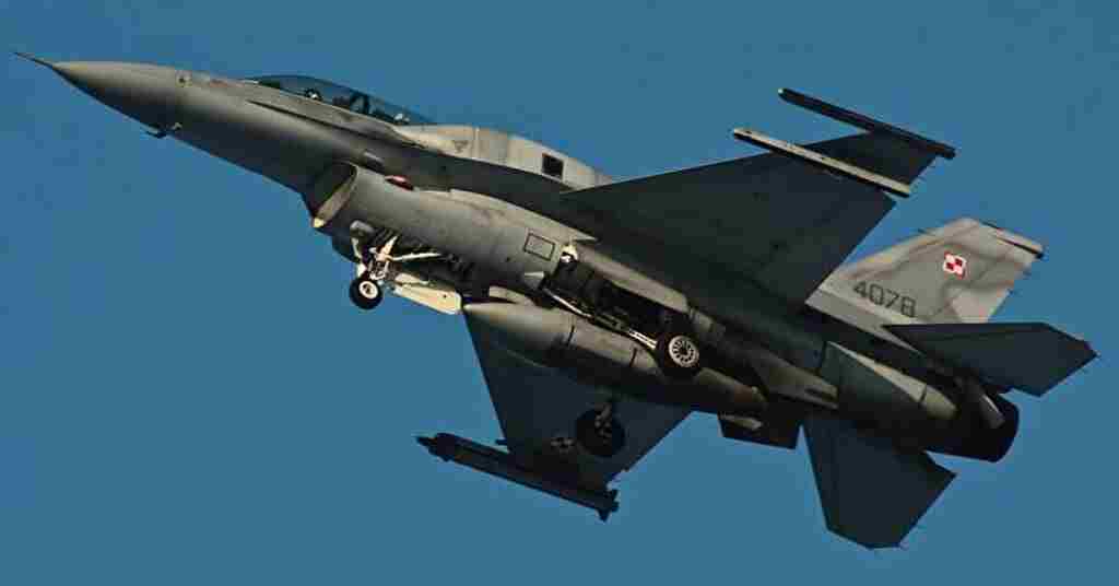 Польща мобілізувала “усі наявні сили” через масовану атаку РФ на Україну