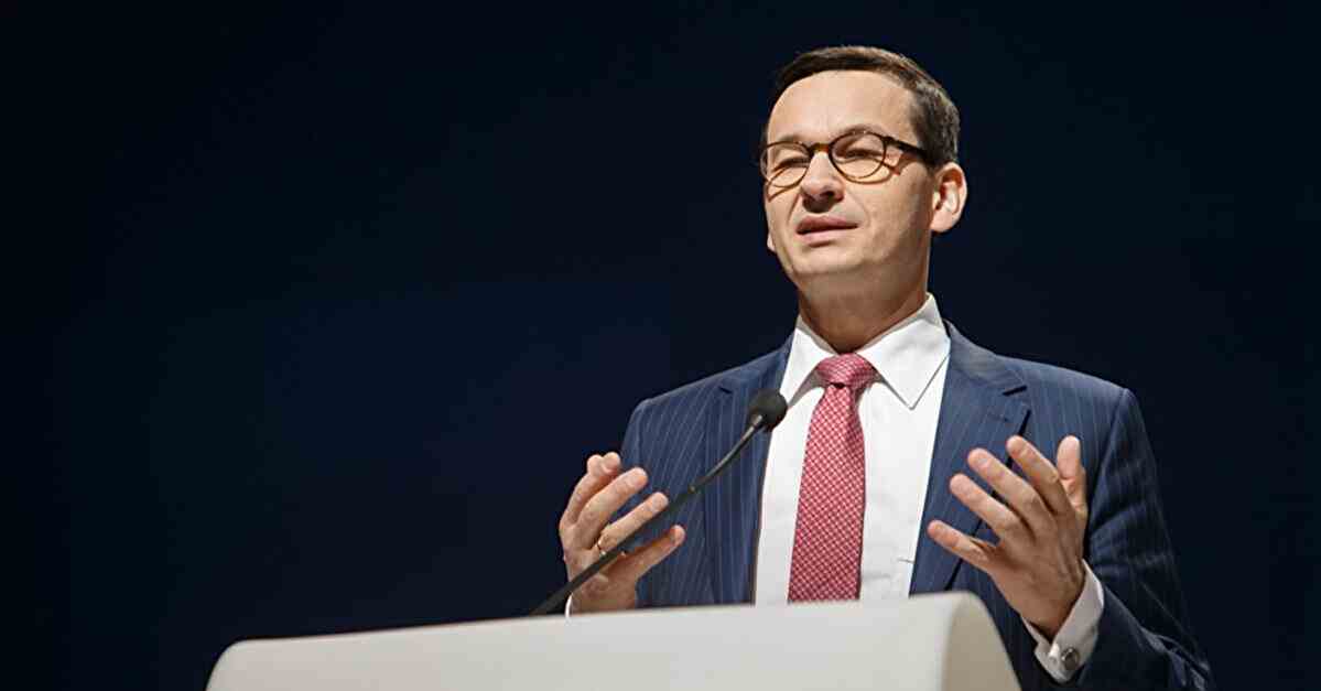 Експрем’єр Польщі закликав до депортацій за демонстрацію символіки УПА Експрем’єр Польщі закликав до депортацій за демонстрацію символіки УПА