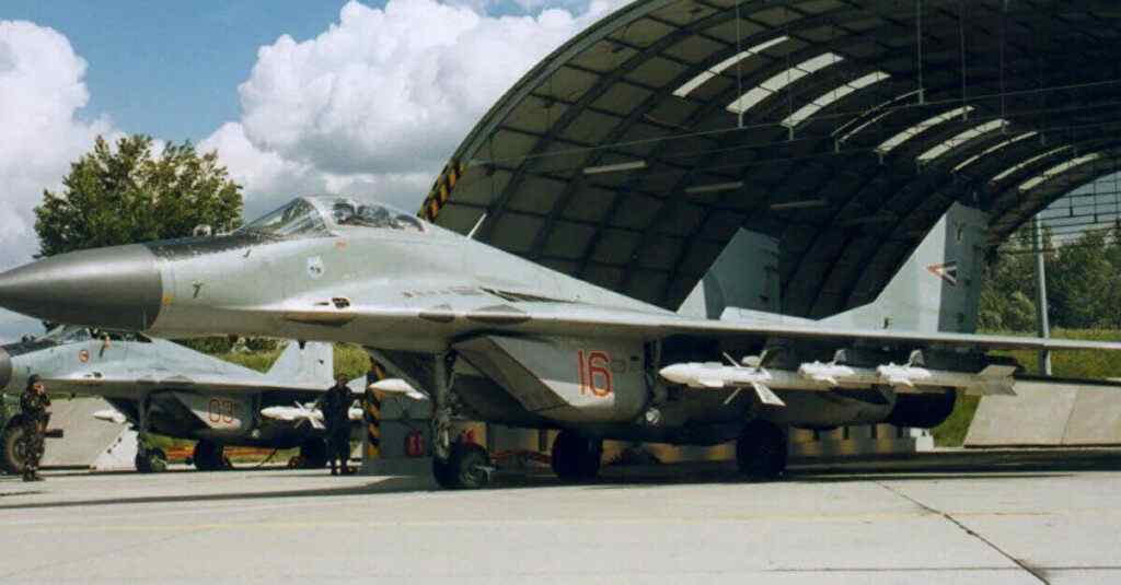 У Угорщині вкрали запчастини з МіГ-29 на території військового аеропорту