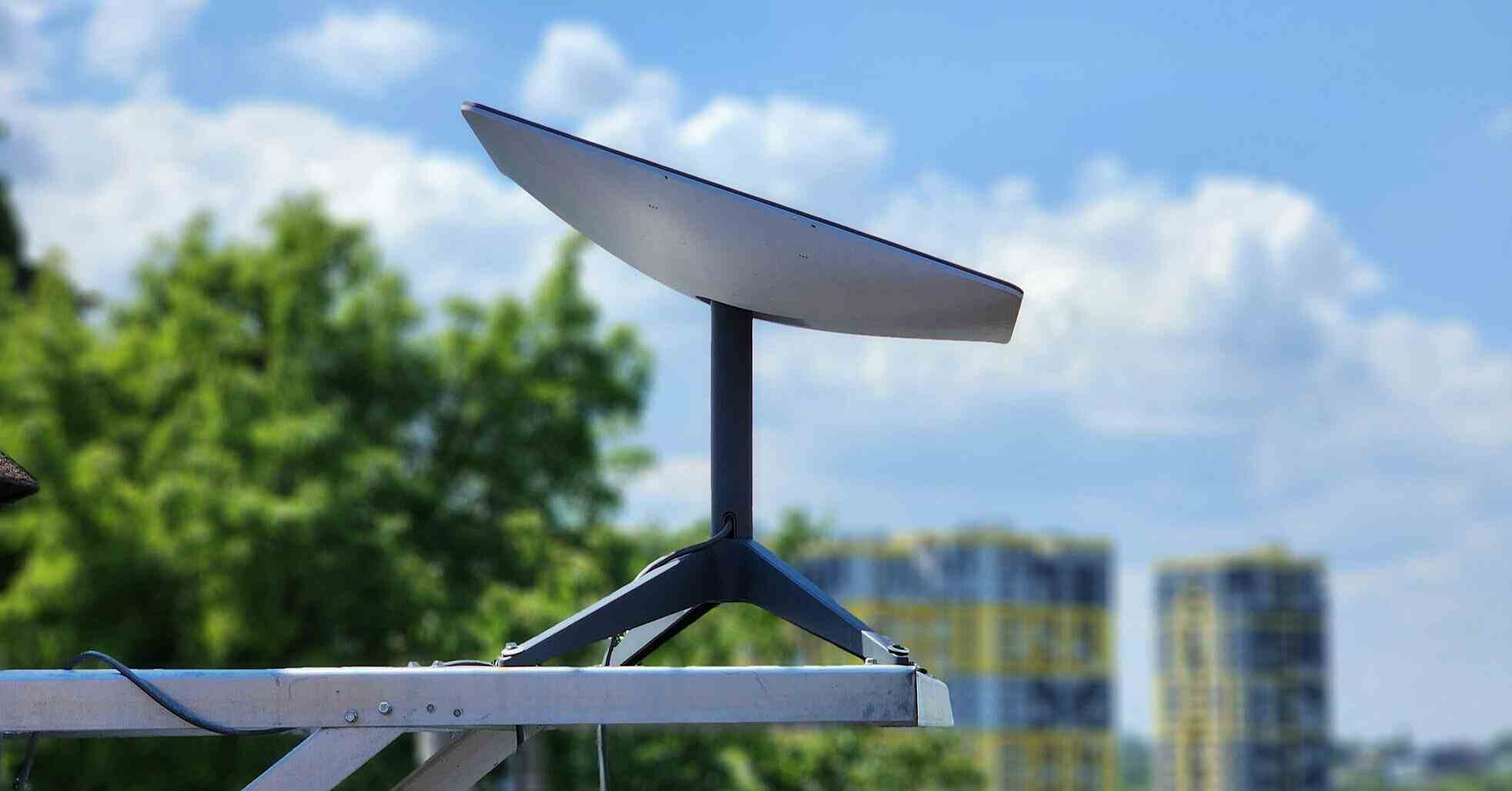 Польща не зможе оплачувати Starlink для України через вето президента