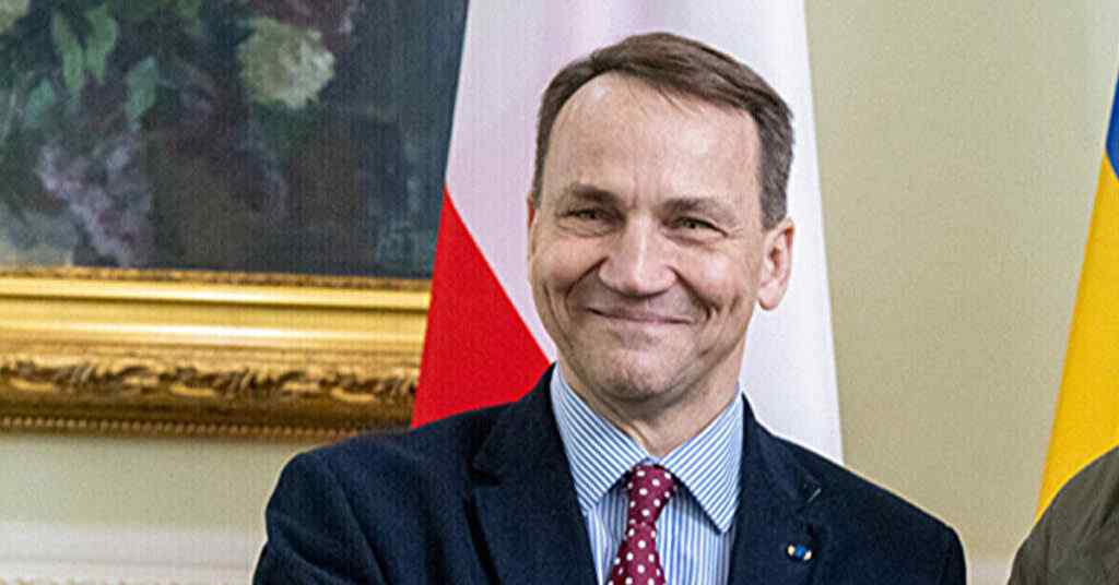 Сікорський запропонував “Мадяру” відпочинок в Польщі Сікорський запропонував “Мадяру” відпочинок в Польщі