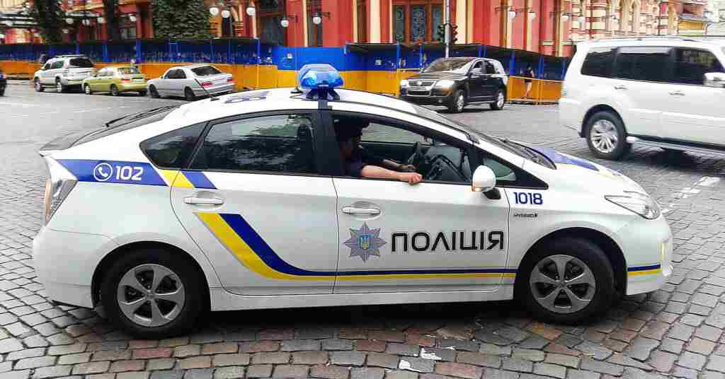 У центрі Києва сталася ДТП за участю поліції, загинув водій У центрі Києва сталася ДТП за участю поліції, загинув водій