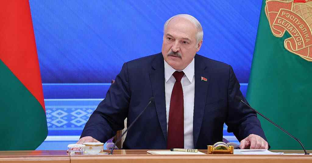 Лукашенко запропонував Трампу звільнити політв’язнів в обмін на пом’якшення санкцій – ЗМІ