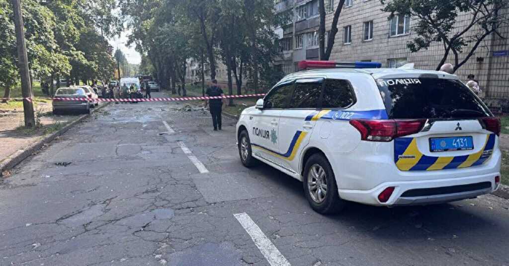 У Києві підозрюваний у злочині підірвав квартиру та поранив поліцейського