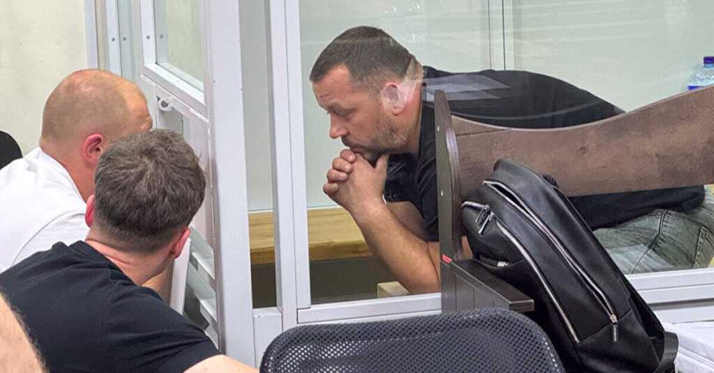 Колишнього главу МВА Луганської області заарештували у справі про РЕБи