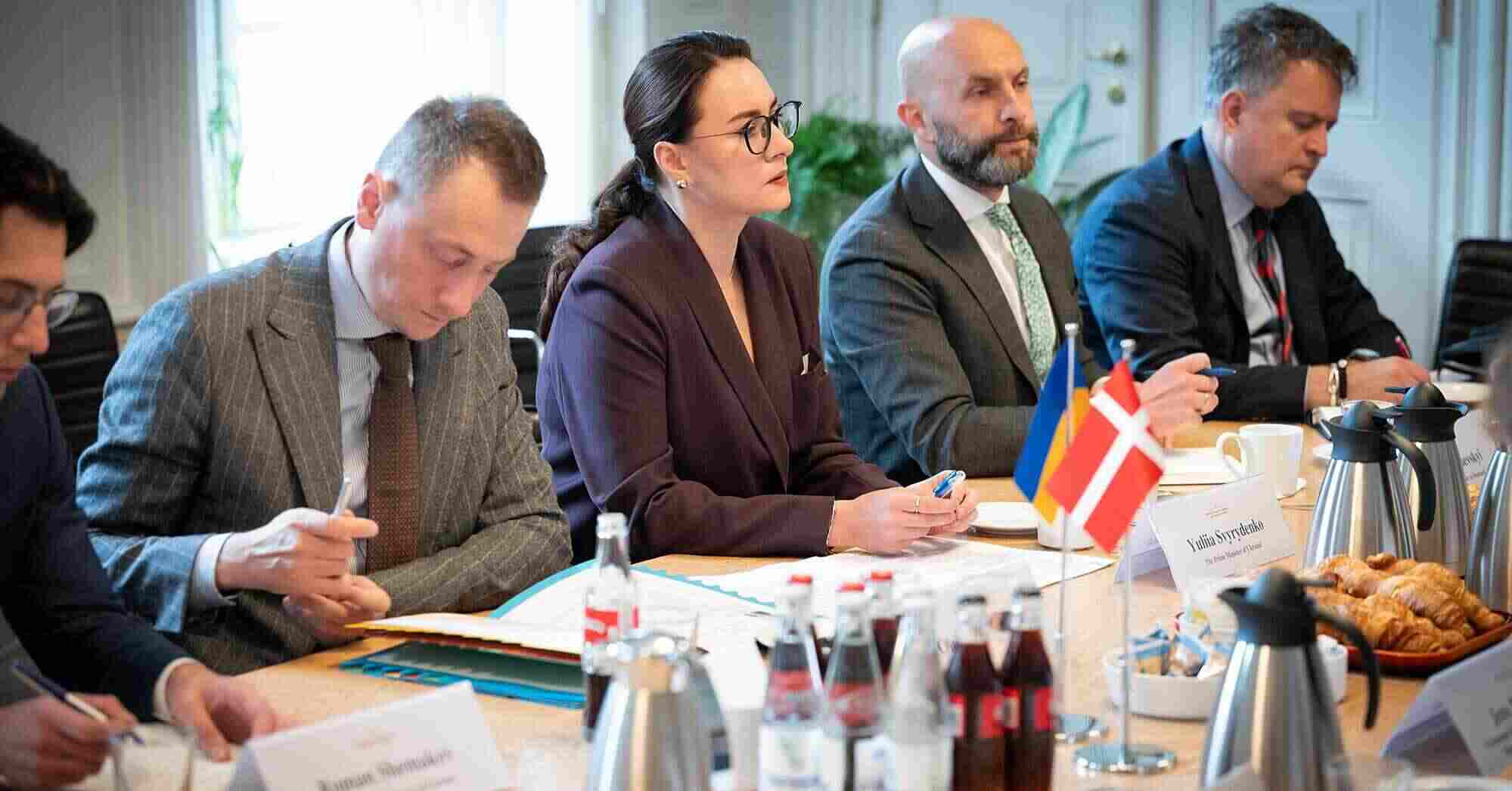 Прем’єрка Свириденко прилетіла до Данії у перший закордонний візит Прем’єрка Свириденко прилетіла до Данії у перший закордонний візит