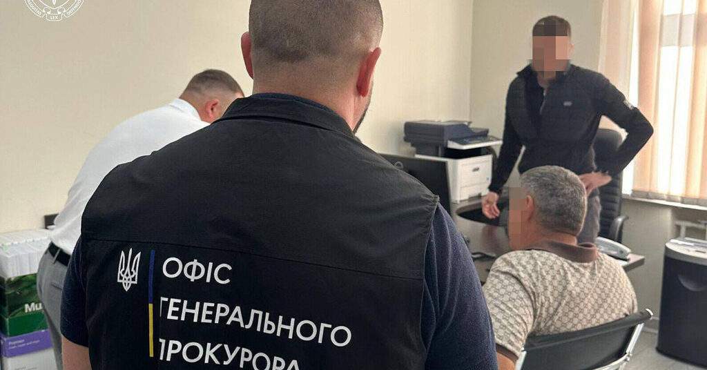 Начальника ДСНС на Вінниччині підозрюють у використання підлеглих на будівництві та ремонтах