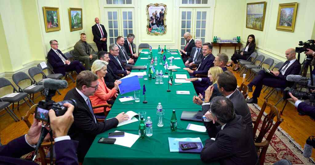 Зеленський розповів, про що радився з євролідерами перед зустріччю з Трампом Зеленський розповів, про що радився з євролідерами перед зустріччю з Трампом