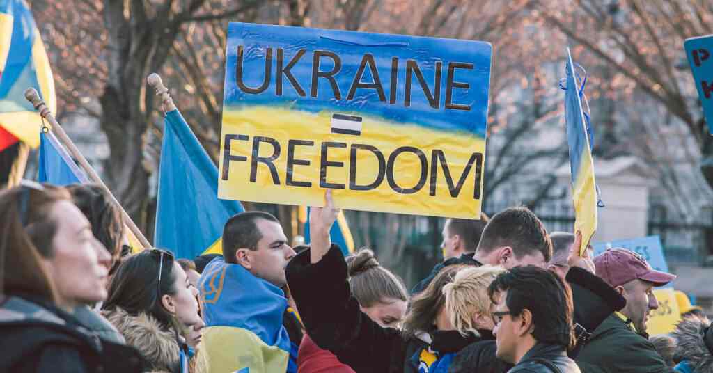 НБУ прогнозує повернення біженців до України у 2027 році НБУ прогнозує повернення біженців до України у 2027 році