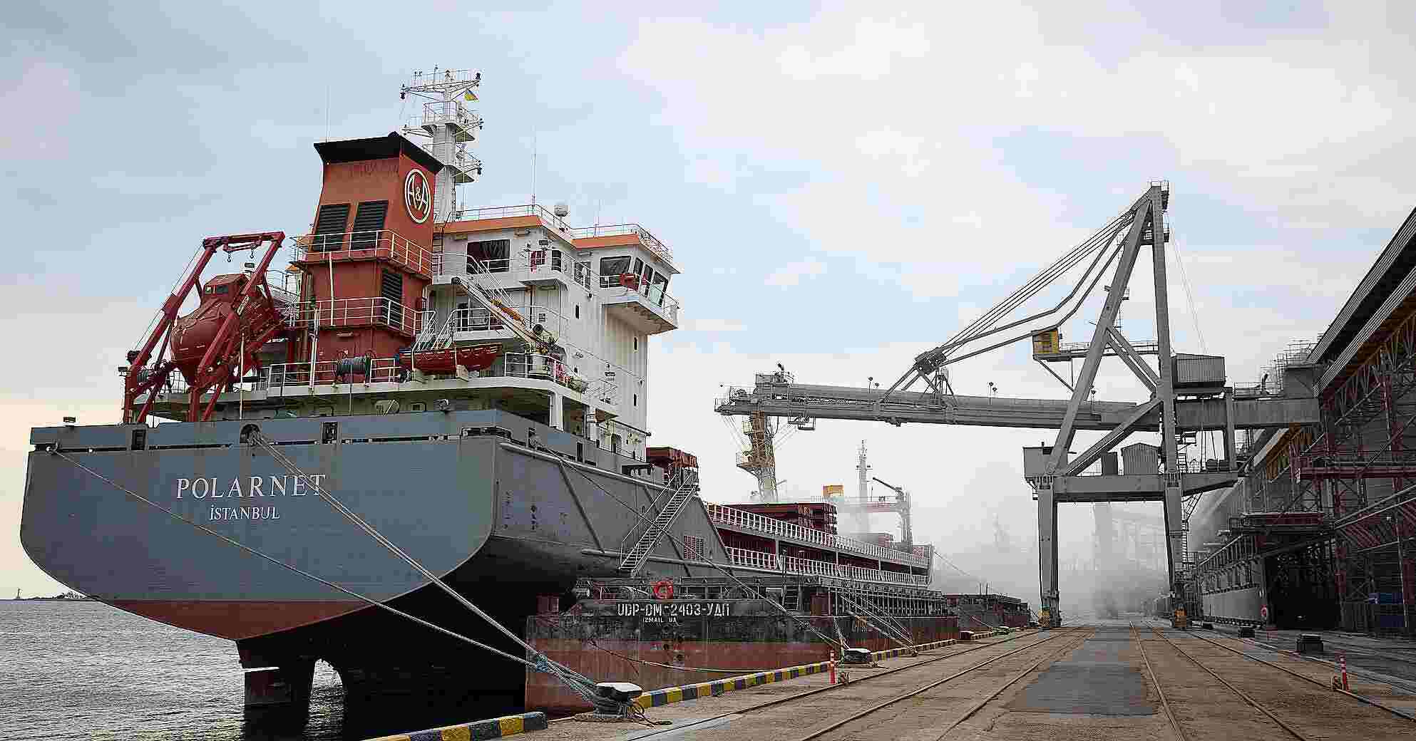 Посадовці порту на Одещині організували схему з мільйонними розтратами Посадовці порту на Одещині організували схему з мільйонними розтратами