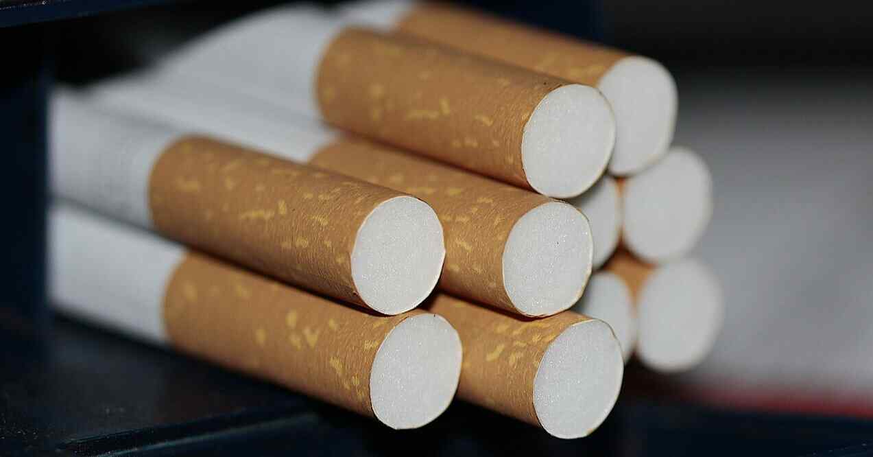 ЗМІ: Тіньовий ринок сигарет завдає збитків бюджету України ЗМІ: Тіньовий ринок сигарет завдає збитків бюджету України