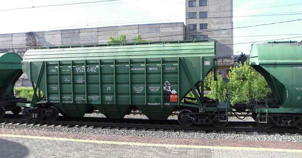 У РФ обвалилися виробництво вантажних вагонів через відсутність попиту У РФ обвалилися виробництво вантажних вагонів через відсутність попиту