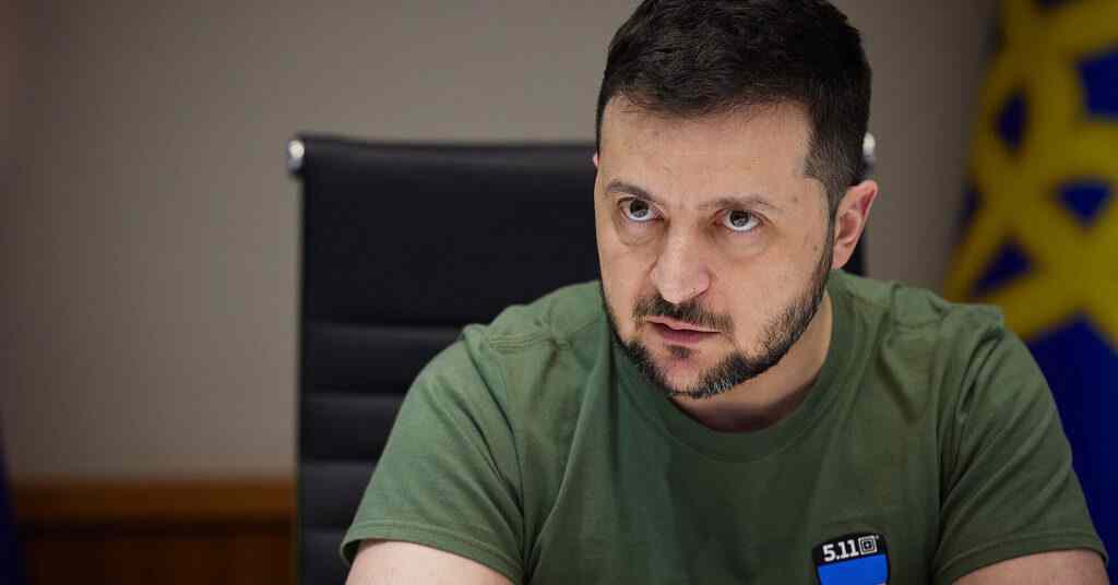 Зеленський заявив про готовність до тристоронньої зустрічі з Трампом та Путіним, але без умов РФ Зеленський заявив про готовність до тристоронньої зустрічі з Трампом та Путіним, але без умов РФ