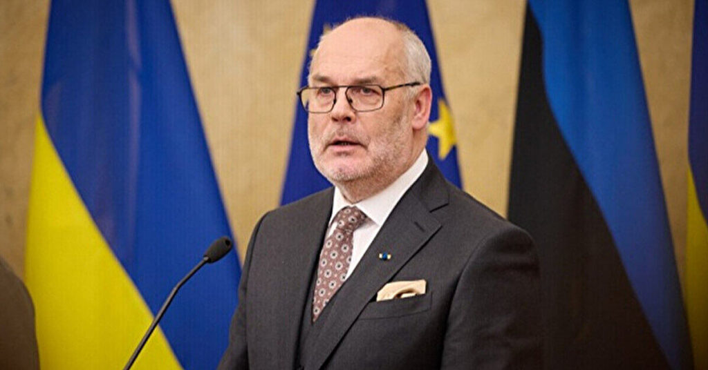 Президент Естонії вважає, що Трампу набридли нескінченні переговори з Путіним