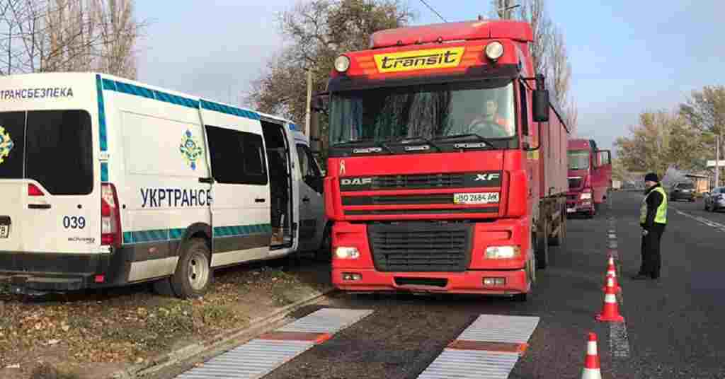 Рада схвалила зміни до законодавства про спрощення ввезення гумдопомоги Рада схвалила зміни до законодавства про спрощення ввезення гумдопомоги