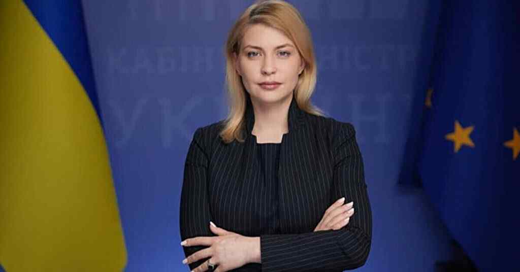 Стефанішина заявила, що розпочне у п’ятницю повноцінну роботу посла в США Стефанішина заявила, що розпочне у п’ятницю повноцінну роботу посла в США