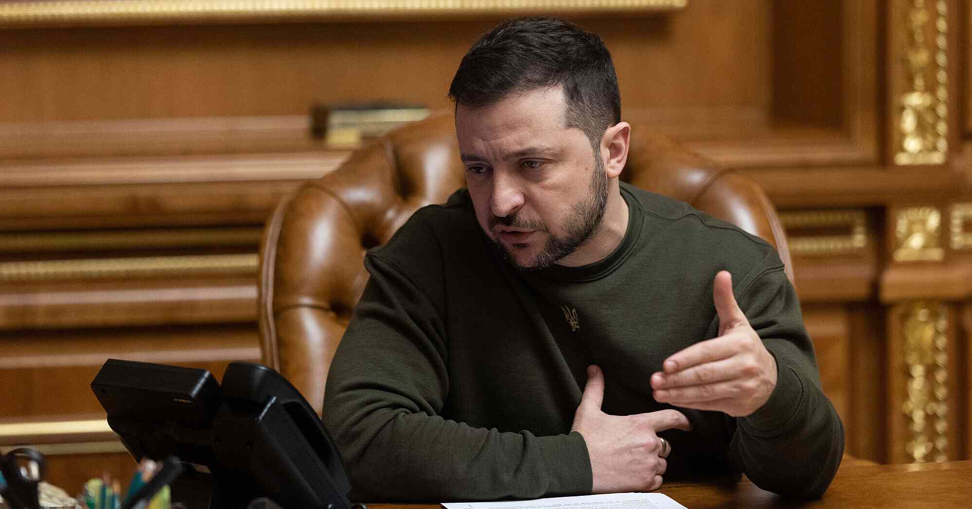 Зеленський обговорив з генсеком НАТО гарантії безпеки для України Зеленський обговорив з генсеком НАТО гарантії безпеки для України