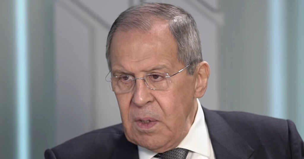 Лавров: НАТО і ЄС “руками України” оголосили Росії “справжню війну” Лавров: НАТО і ЄС “руками України” оголосили Росії “справжню війну”