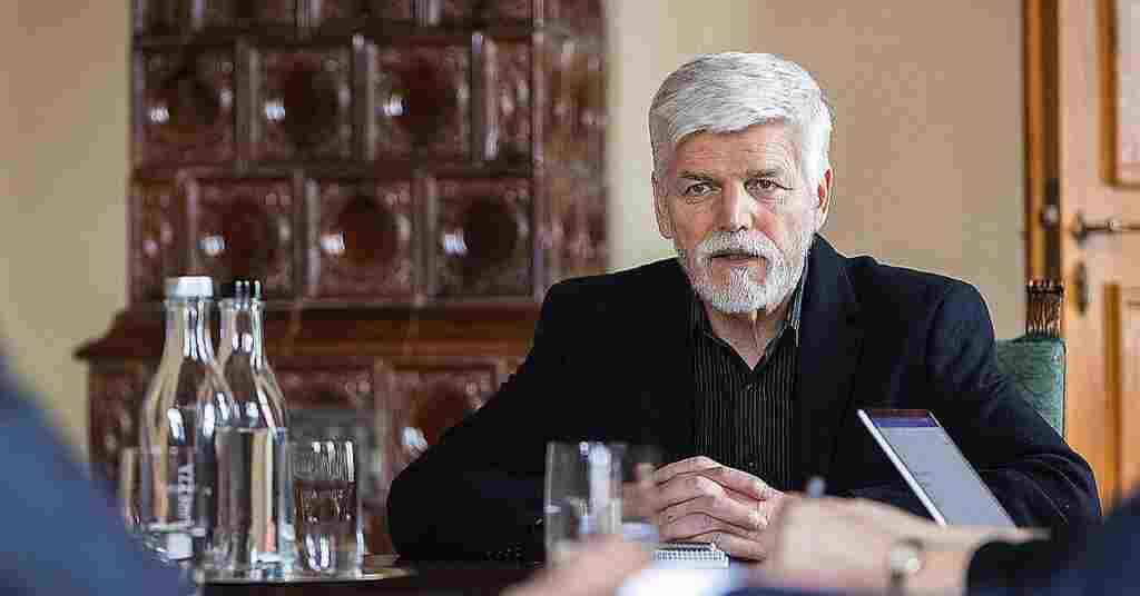 Президент Чехії: Російські літаки, які залітають у зону НАТО, потрібно збивати Президент Чехії: Російські літаки, які залітають у зону НАТО, потрібно збивати