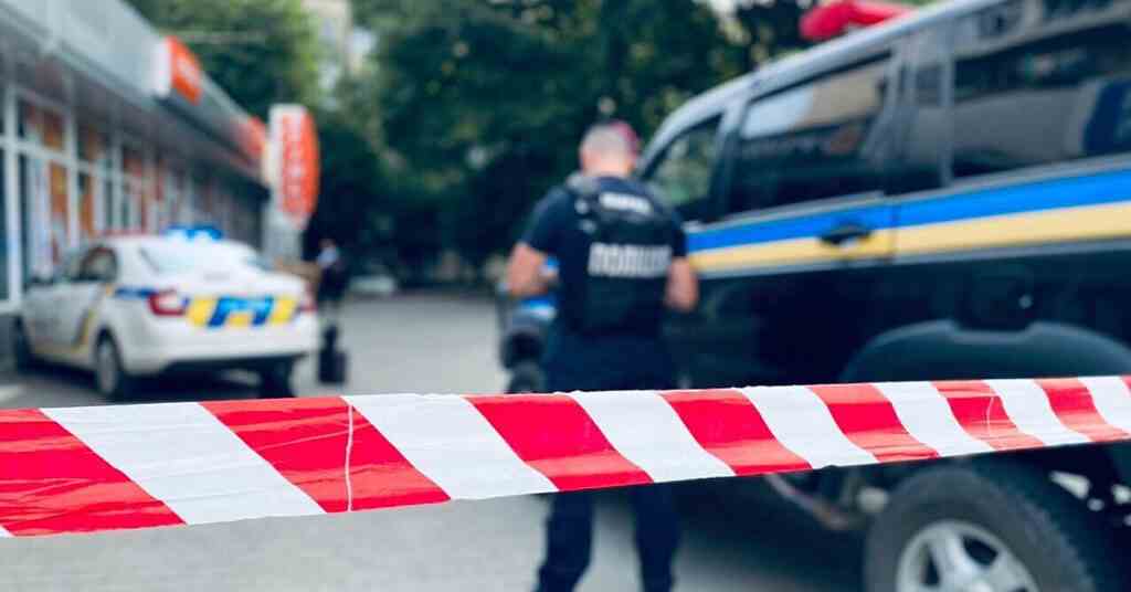 На Київщині біля смітника вибухнув невідомий предмет: є жертва